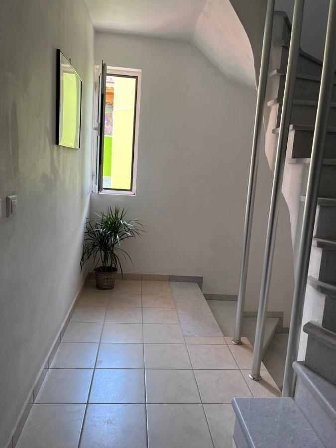 Kleio'S Apartment Lixouri Exterior photo