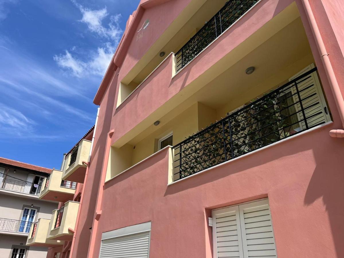 Kleio'S Apartment Lixouri Exterior photo